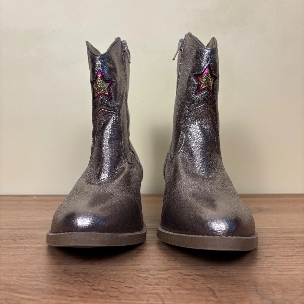 STEVE MADDEN Mirey Star Cowboy Boots Pewter Metallic Silver Kids Size 5 Low Heel